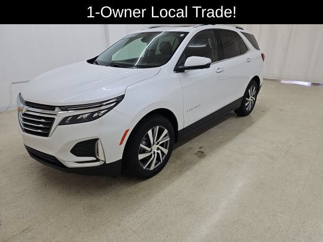 2023 Chevrolet Equinox Premier in Iridescent Pearl Tricoat — front three-quarter view