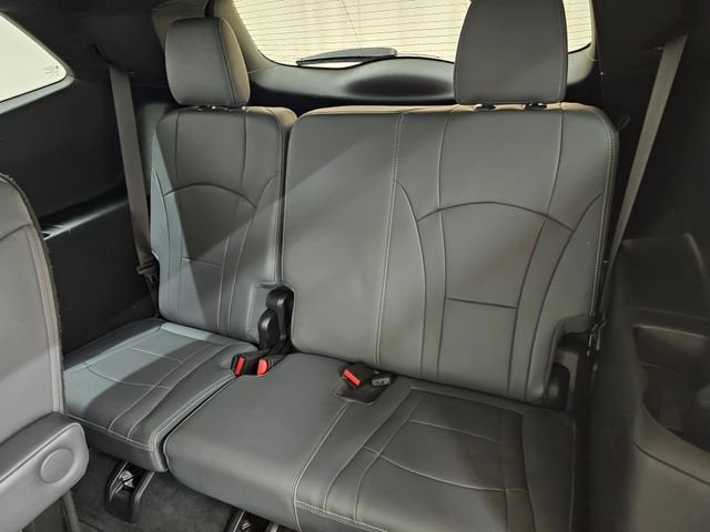 2023 Buick Enclave — detail view